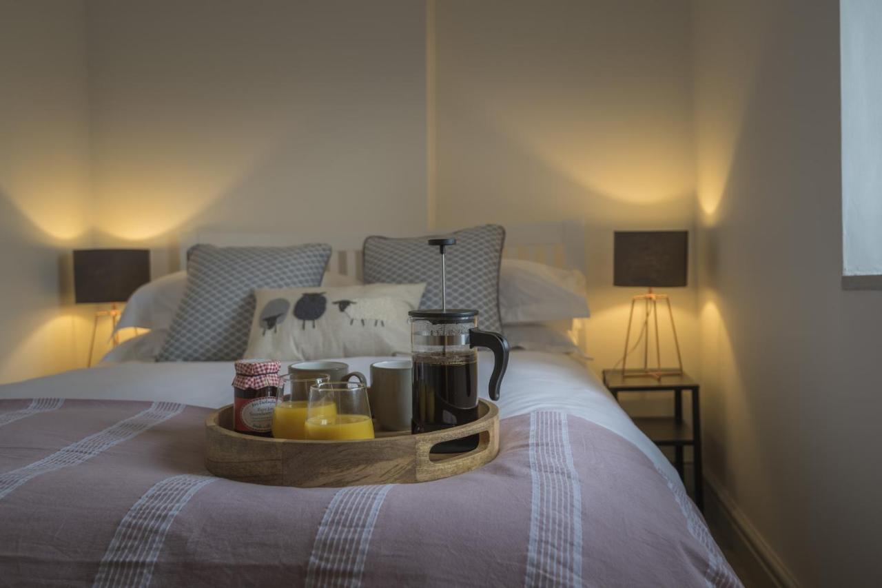 Finest Retreats - Tegannedd - Luxury Grade II Listed Cottage With Hot Tub Ffestiniog エクステリア 写真